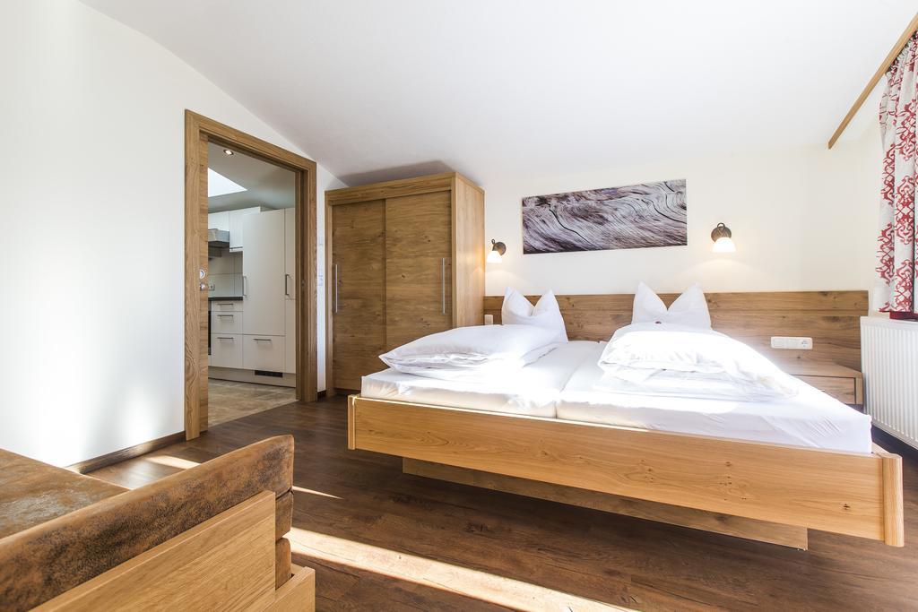 Aparthotel Hohe Bruecke ميترسل المظهر الخارجي الصورة