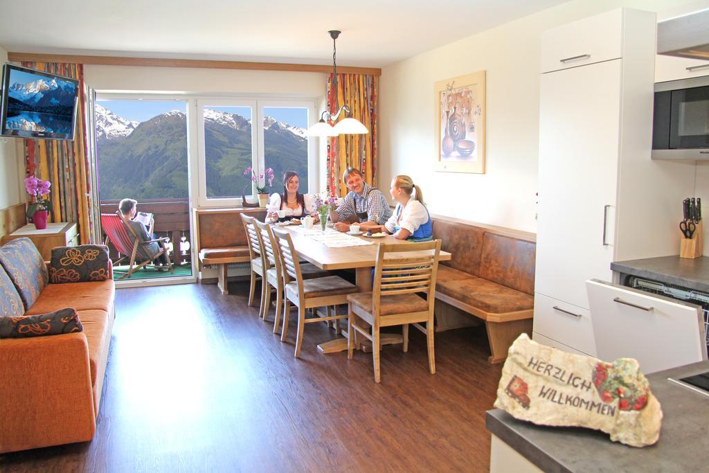 Aparthotel Hohe Bruecke ميترسل الغرفة الصورة