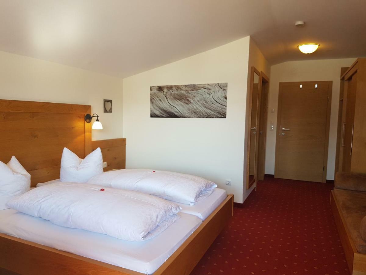 Aparthotel Hohe Bruecke ميترسل المظهر الخارجي الصورة